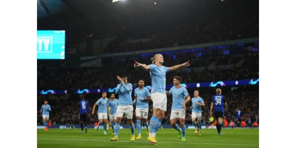 Haaland scoort twee keer, Mbappé kan niet vergelijken